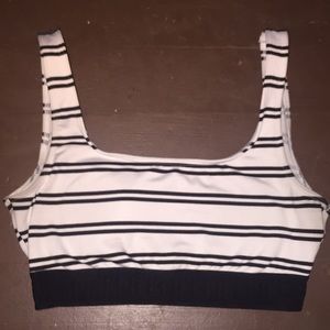 Victoria secret/ pink sporty bra.